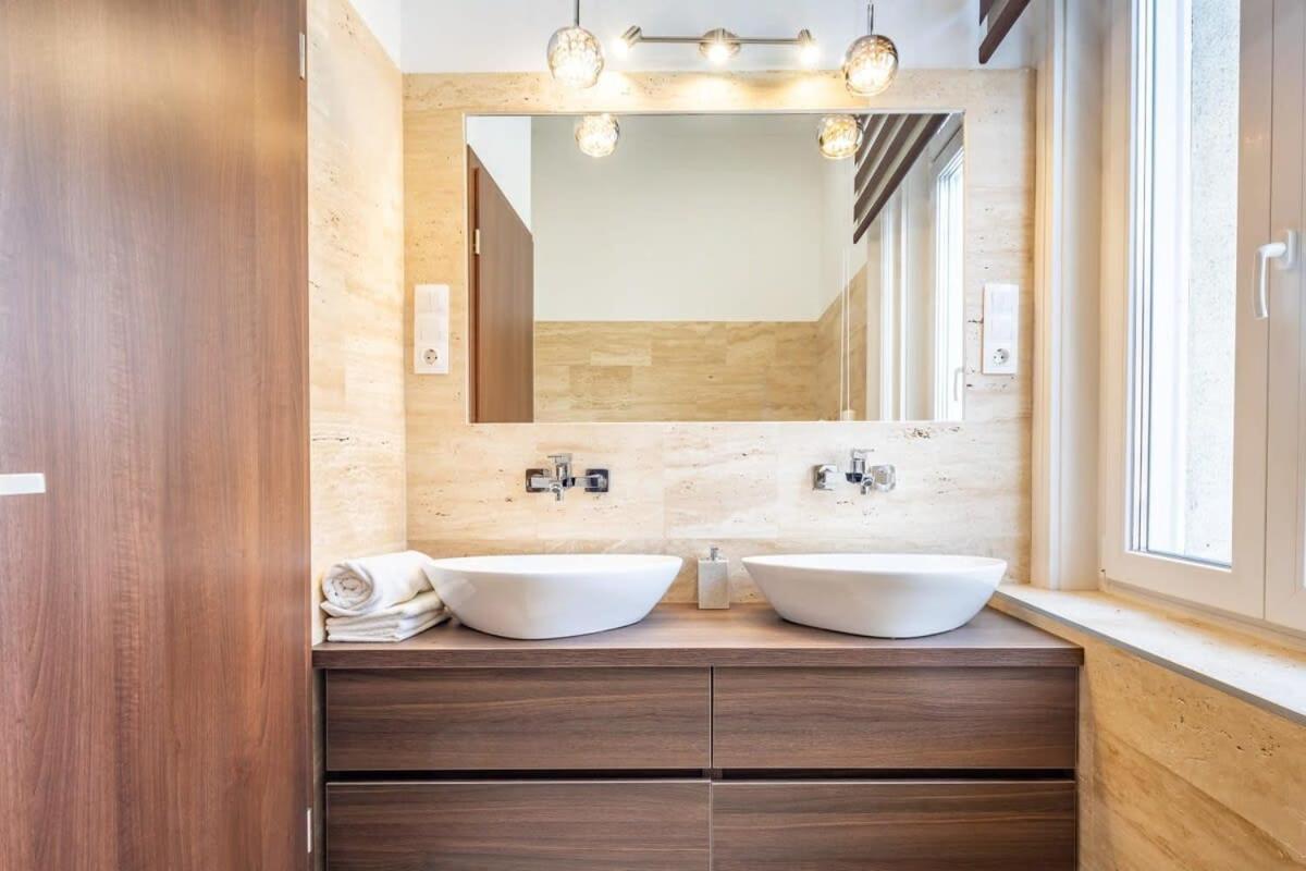 Splendid Perfectly Located Flat With Sauna Apartment Budapest Ngoại thất bức ảnh