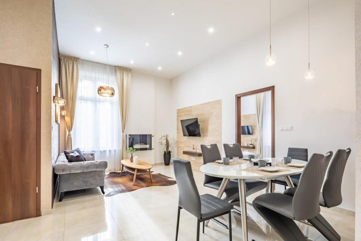 Splendid Perfectly Located Flat With Sauna Apartment Budapest Ngoại thất bức ảnh