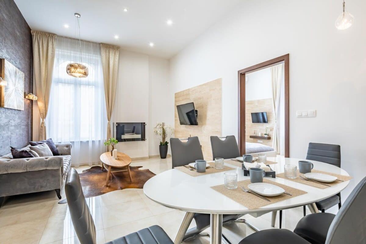 Splendid Perfectly Located Flat With Sauna Apartment Budapest Ngoại thất bức ảnh